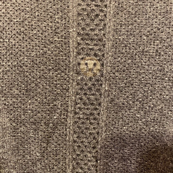 Lululemon short sleeve top - Picture 5 of 5